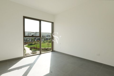 Townhouse in Dubai 3 bedrooms, 164 sq.m. № 121747 - photo 16