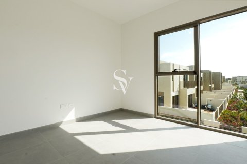 Townhouse in Dubai 3 bedrooms, 164 sq.m. № 121747 - photo 17
