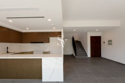 Townhouse in Dubai 3 bedrooms, 164 sq.m. № 121747 - photo 3