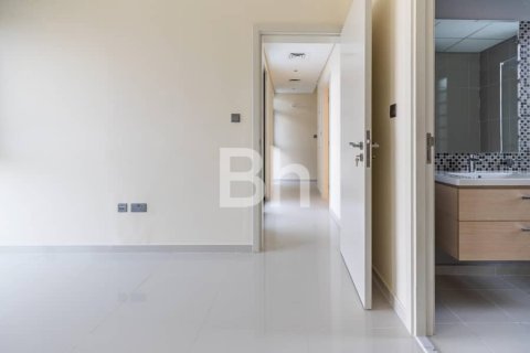 Townhouse in DAMAC Hills (Akoya by DAMAC), Dubai 5 bedrooms, 237 sq.m. № 24861 - photo 6