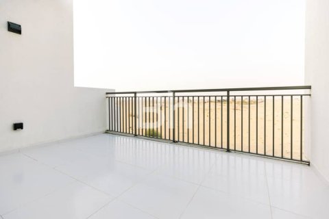 Townhouse in DAMAC Hills (Akoya by DAMAC), Dubai 5 bedrooms, 237 sq.m. № 24861 - photo 3