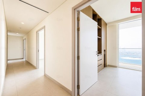 Apartment in Dubai Harbour, Dubai 3 bedrooms, 152.6 sq.m. № 123942 - photo 18