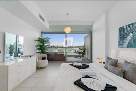 Apartment in Azure Residences, Palm Jumeirah, Dubai 1 bedroom, 106 sq.m. № 15914 - photo 18