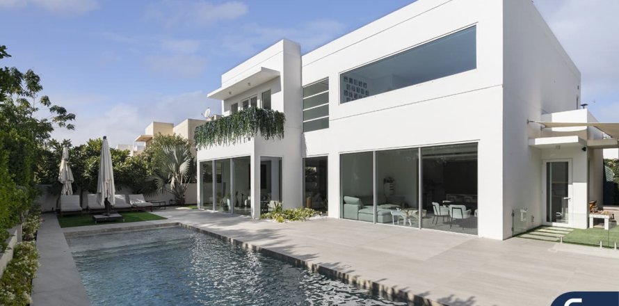 Villa en Arabian Ranches, Dubai, 5 dormitorios, 511 m², № 98661