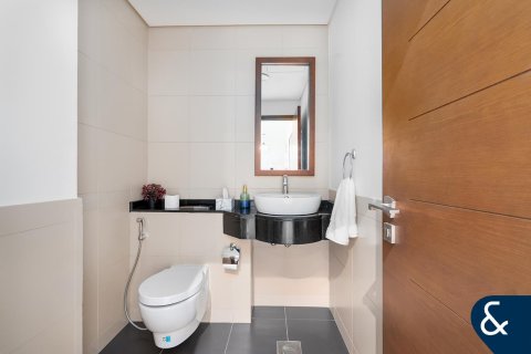 Apartamento en Business Bay, Dubai, 1 dormitorio, 71 m², № 98659 - foto 11