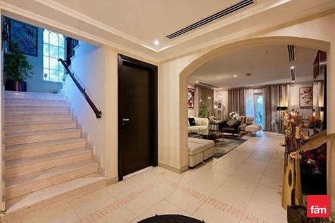 Villa in Dubai 3 bedrooms, 524.2 sq.m. № 89319 - photo 11