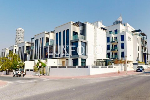 Apartment in Jumeirah Village Circle, Dubai 2 bedrooms, 118 sq.m. № 46229 - photo 20