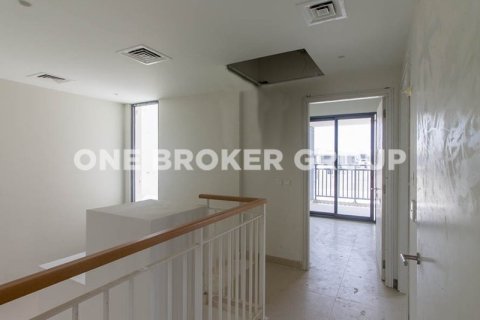 Villa en Dubai Hills Estate, Dubai, 4 dormitorios, 221.8 m², № 196 - foto 16