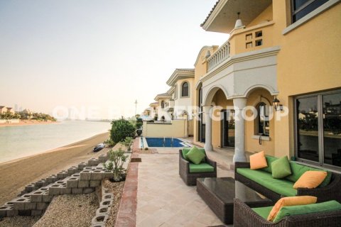 Купить виллу в Пальме Джумейре, Дубай: 4 спальни, 622м², № 192 - фото 19