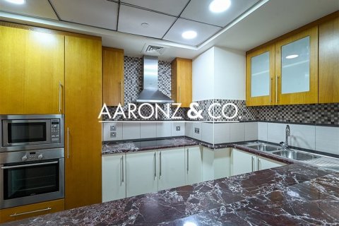 Appartement à Jumeirah Beach Residence, Dubai, 4 chambres, 288 m², № 92922 - photo 10