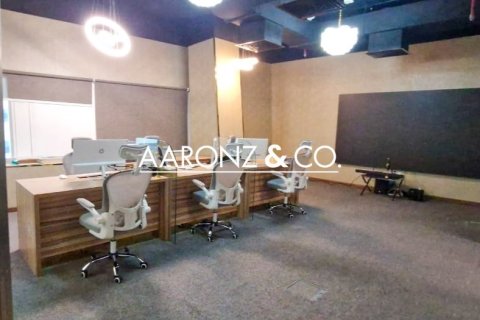 Снять в аренду офис в Бизнес-Бэе, Дубай: 116м², № 92925 - фото 7