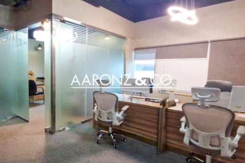 Office in Business Bay, Dubai 116 sq.m. № 92925 - photo 5