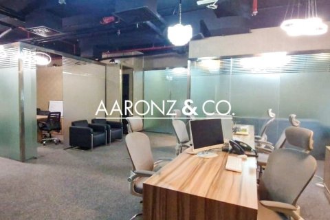Office in Business Bay, Dubai 116 sq.m. № 92925 - photo 10