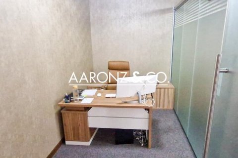 Снять в аренду офис в Бизнес-Бэе, Дубай: 116м², № 92925 - фото 8