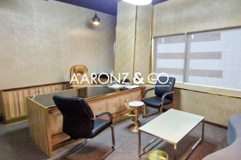 Снять в аренду офис в Бизнес-Бэе, Дубай: 116м², № 92925 - фото 2