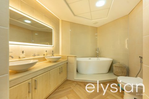 Apartamento en Shoreline Apartments, Palm Jumeirah, Dubai, 2 dormitorios, 147 m², № 37835 - foto 6
