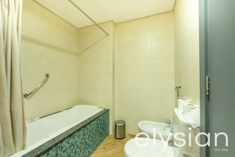 Apartamento en Shoreline Apartments, Palm Jumeirah, Dubai, 2 dormitorios, 147 m², № 37835 - foto 2