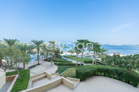 Apartamento en Shoreline Apartments, Palm Jumeirah, Dubai, 2 dormitorios, 144 m², № 37836 - foto 1
