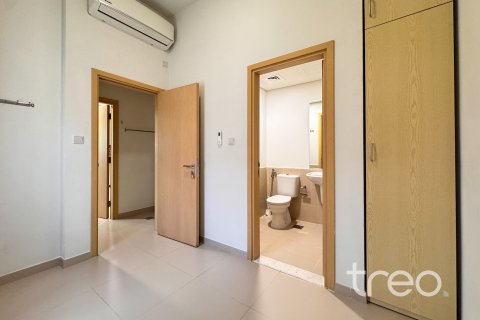 Villa in Dubai 4 bedrooms, 309.27 sq.m. № 119420 - photo 13
