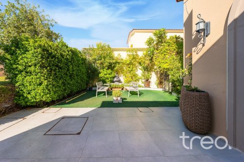 Villa in Dubai 4 bedrooms, 309.27 sq.m. № 119420 - photo 4
