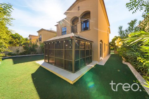 Villa in Dubai 4 bedrooms, 309.27 sq.m. № 119420 - photo 5