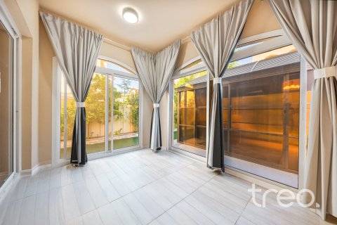 Villa in Dubai 4 bedrooms, 309.27 sq.m. № 119420 - photo 17