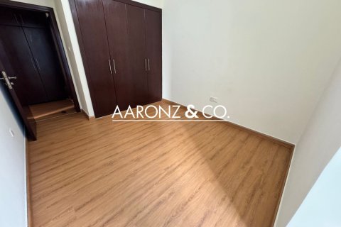 Купить квартиру в Icon Tower 2, Джумейра Лейк Тауэрс, Дубай: 2 спальни, 87м², № 97451 - фото 4