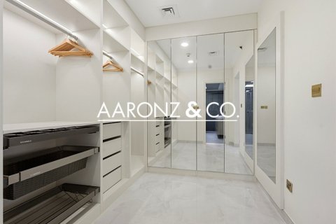 Appartement à Jumeirah Lake Towers, Dubai, 4 chambres, 442 m², № 97452 - photo 13