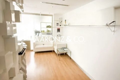 Office in Jumeirah Lake Towers, Dubai 165 sq.m. № 97457 - photo 6