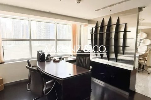 Снять в аренду офис в Джумейра Лейк Тауэрс, Дубай: 165м², № 97457 - фото 9