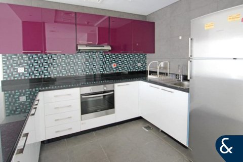 Apartment in Dubai Marina, Dubai 2 bedrooms, 142 sq.m. № 79409 - photo 19