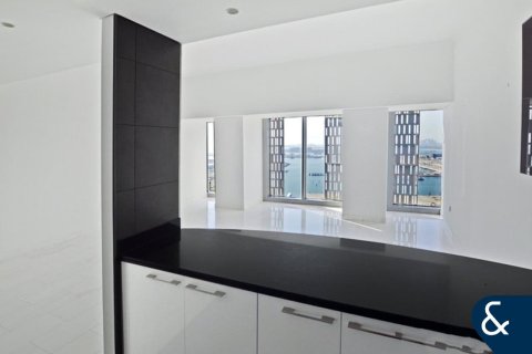Apartment in Dubai Marina, Dubai 2 bedrooms, 142 sq.m. № 79409 - photo 15