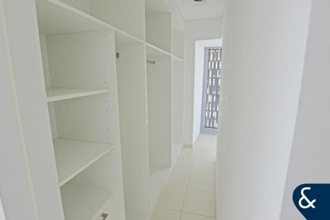 Apartment in Dubai Marina, Dubai 2 bedrooms, 142 sq.m. № 79409 - photo 12