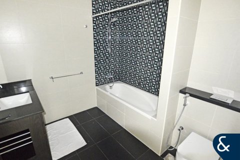 Apartment in Dubai Marina, Dubai 2 bedrooms, 142 sq.m. № 79409 - photo 20