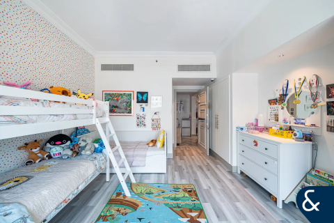 Снять в аренду квартиру в Пальме Джумейре, Дубай: 2 спальни, 167м², № 79412 - фото 12