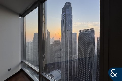 Снять в аренду квартиру в Даунтаун Дубай (Даунтаун Бурдж Дубай), Дубай: 1 спальня, 102м², № 79410 - фото 1
