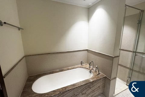 Appartement à SOUTH RIDGE à Downtown Dubai (Downtown Burj Dubai), Dubai, 2 chambres, 138 m², № 79408 - photo 10