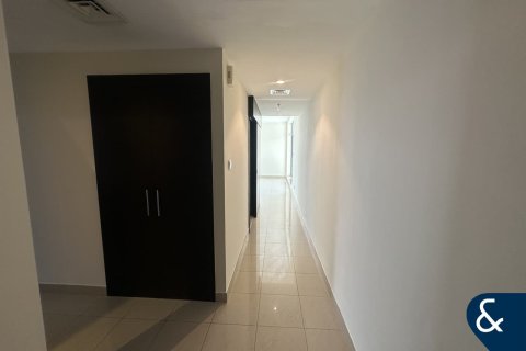 Снять в аренду квартиру в The Views, Дубай: 2 спальни, 145м², № 79421 - фото 4