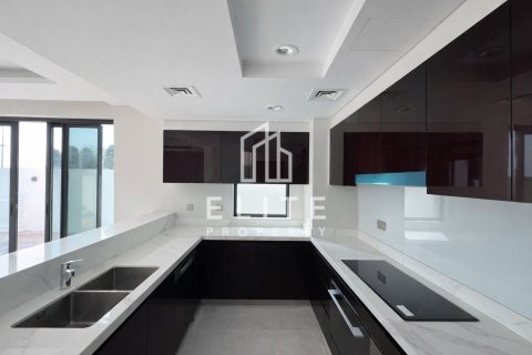تاون هاوس في دبي 6 غرف نوم , 340 م² رقم 121362 - صورة 10