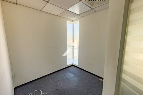 Oficina en Dubai, 106.8 m², № 78181 - foto 5