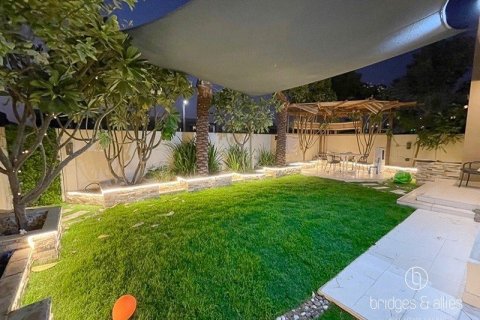 Villa in Dubai Hills Estate, Dubai 4 bedrooms, 302.3 sq.m. № 77183 - photo 12