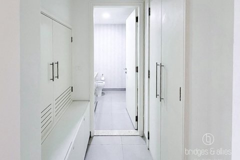 Villa in Dubai Hills Estate, Dubai 4 bedrooms, 302.3 sq.m. № 77183 - photo 20