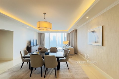 Apartment in Downtown Dubai (Downtown Burj Dubai), Dubai 3 bedrooms, 202.7 sq.m. № 77193 - photo 4