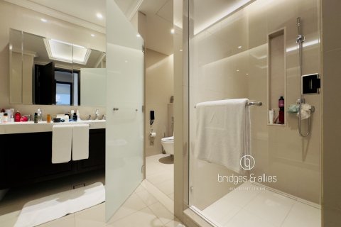 Apartment in Downtown Dubai (Downtown Burj Dubai), Dubai 3 bedrooms, 202.7 sq.m. № 77194 - photo 11