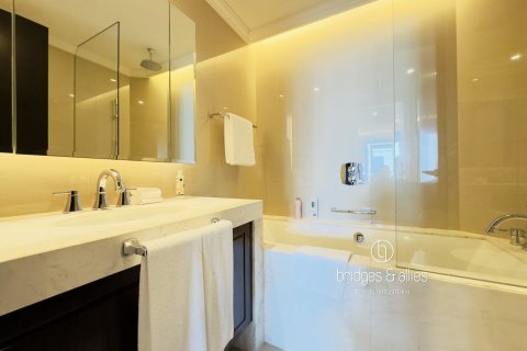Apartment in Downtown Dubai (Downtown Burj Dubai), Dubai 3 bedrooms, 202.7 sq.m. № 77194 - photo 30