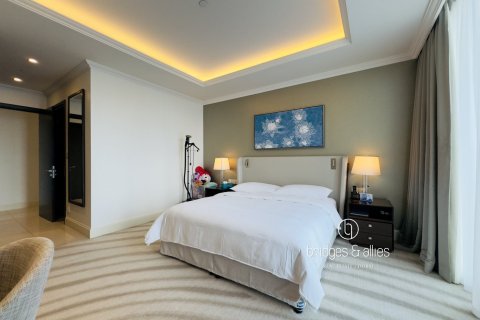 Apartment in Downtown Dubai (Downtown Burj Dubai), Dubai 3 bedrooms, 202.7 sq.m. № 77194 - photo 20