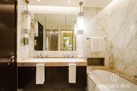 Apartamento en Downtown Dubai (Downtown Burj Dubai), Dubai, 3 dormitorios, 189.9 m², № 77195 - foto 26