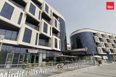 Apartment in Mirdif, Dubai 2 bedrooms, 149.4 sq.m. № 139219 - photo 12