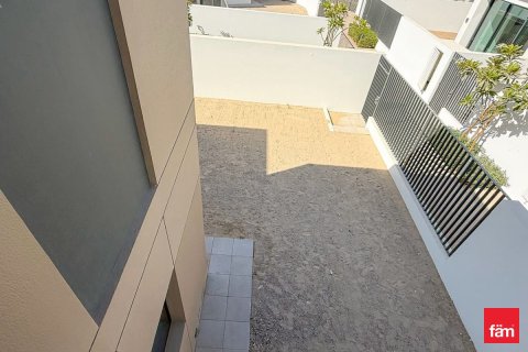 Villa in Dubai 4 bedrooms, 313.5 sq.m. № 112039 - photo 9