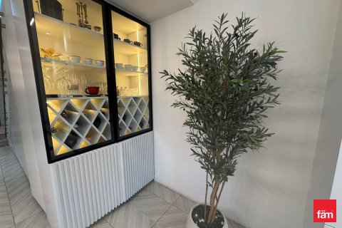 Townhouse in Mohammed Bin Rashid City, Dubai 2 bedrooms, 131 sq.m. № 112041 - photo 3